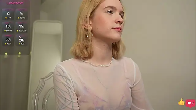 Snapshot of lolly_pie chatting on 2, 1, 2025 lolly pie online show from 2, 1, 2025