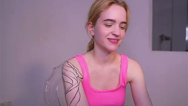 Snapshot of lolly_pie chatting on 18, 1, 2025 lolly pie online show from 18, 1, 2025