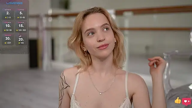 Snapshot of lolly_pie chatting on 27, 2, 2025 lolly pie online show from 27, 2, 2025