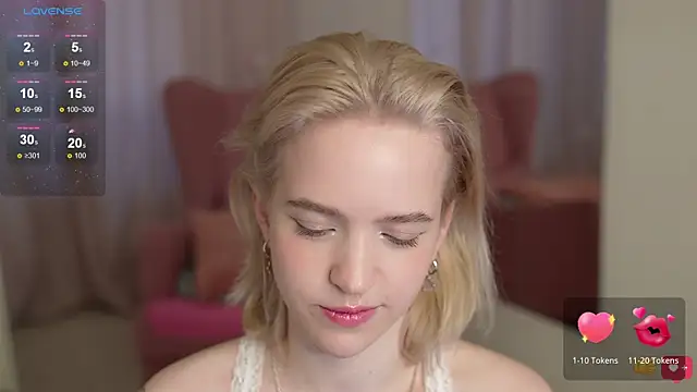 Snapshot of lolly_pie chatting on 8, 3, 2025 lolly pie online show from 8, 3, 2025