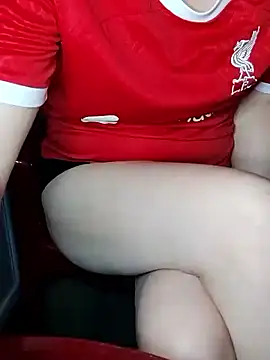 Snapshot of Show-body chatting on 11, 11, 2025 Show-body online show from 11, 11, 2025