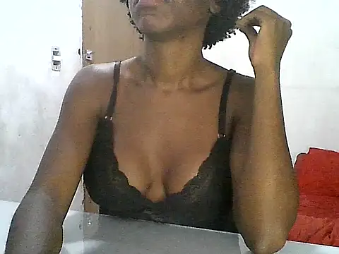 maisinha3193 online show from 15, 10, 2025