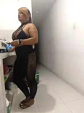 Snapshot of milf_venus chatting on 28, 12, 2024 milf venus online show from 28, 12, 2024