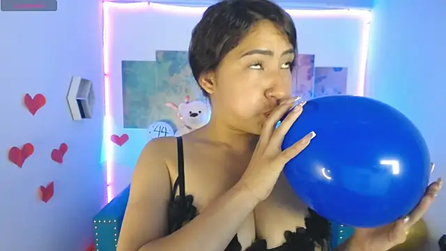 Sofi hot 4m online show from 26, 2, 2025