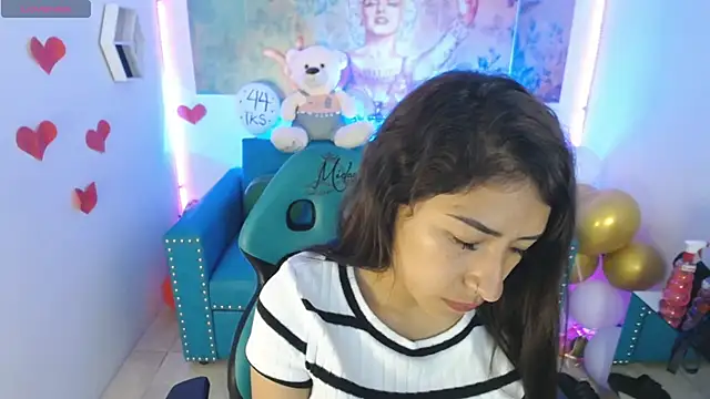 Sofi hot 4m online show from 27, 2, 2025