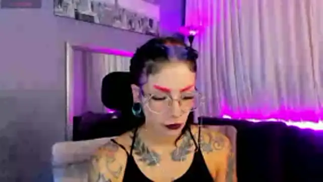 Snapshot of _mamush chatting on 20, 11, 2025 mamush online show from 20, 11, 2025