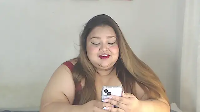 Snapshot of lovemyfatpussy chatting on 24, 11, 2025 lovemyfatpussy online show from 24, 11, 2025