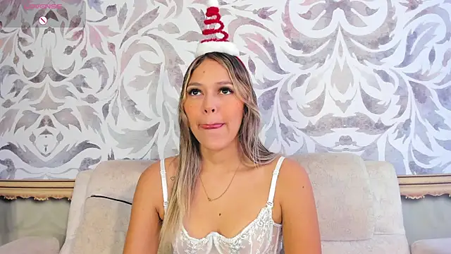 Snapshot of Cami_hunter_ chatting on 20, 12, 2024 Cami hunter online show from 20, 12, 2024