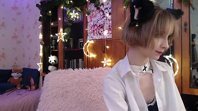 Snapshot of cloudgirrl chatting on 26, 2, 2025 cloudgirrl online show from 26, 2, 2025