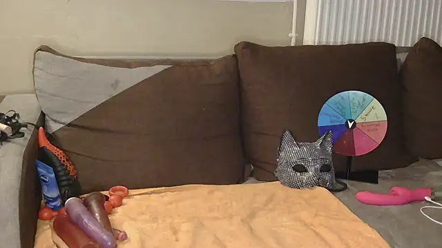 liloucamchaudee online show from 10, 1, 2026