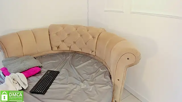 Snapshot of khloeblake chatting on 25, 1, 2025 khloeblake online show from 25, 1, 2025