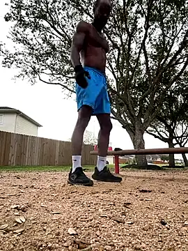 Melaneighted online show from 4, 3, 2026