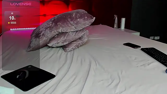 Christy Little online show from 25, 1, 2025