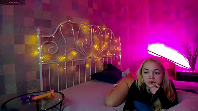 Christy Little online show from 1, 2, 2025