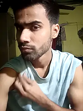 Skinny Bigass 23 online show from 8, 3, 2025