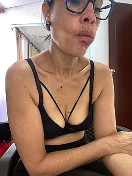 Snapshot of Goddess-Love- chatting on 28, 6, 2026 Goddess-Love- online show from 28, 6, 2026