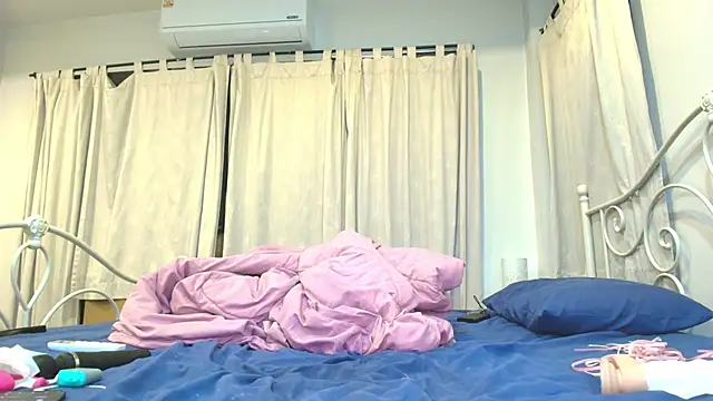 Snapshot of seo_yeon_ chatting on 8, 1, 2025 seo yeon online show from 8, 1, 2025