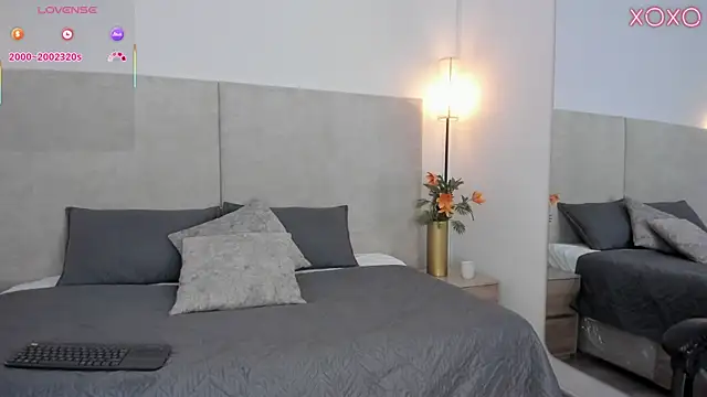 Saori newman online show from 1, 4, 2026