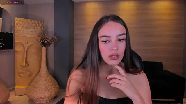 KaiaFerreira online show from 8, 3, 2025