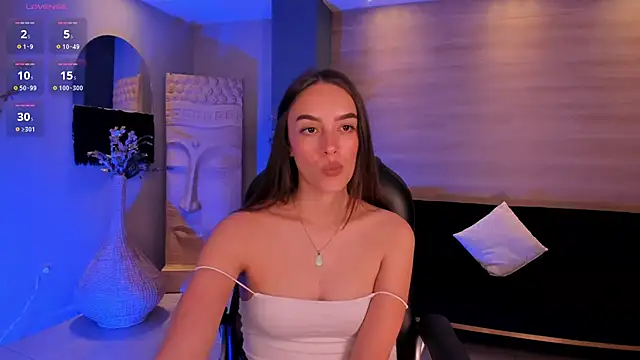 KaiaFerreira online show from 13, 3, 2025