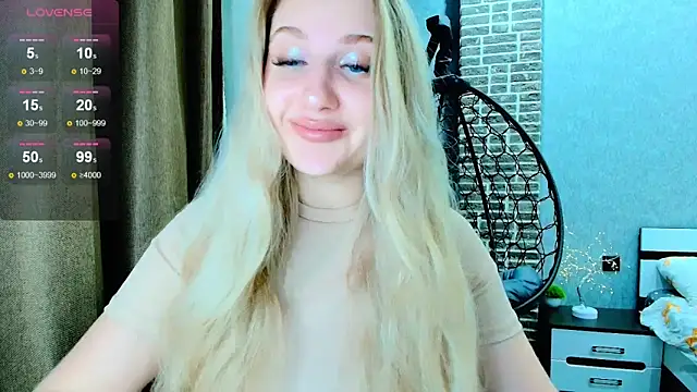 Evacadooo online show from 13, 9, 2025