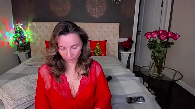 Snapshot of AllisonWilliams chatting on 1, 1, 2025 AllisonWilliams online show from 1, 1, 2025