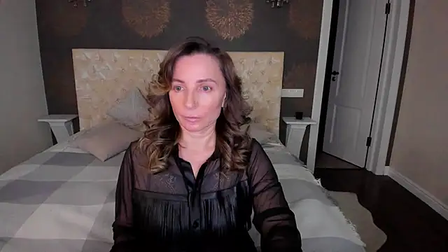 Snapshot of AllisonWilliams chatting on 25, 1, 2025 AllisonWilliams online show from 25, 1, 2025