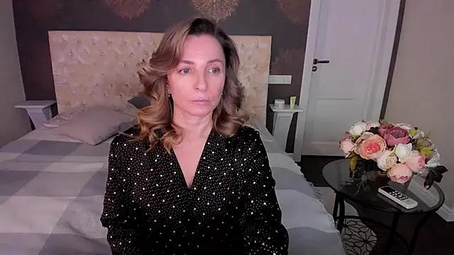 Snapshot of AllisonWilliams chatting on 27, 11, 2025 AllisonWilliams online show from 27, 11, 2025