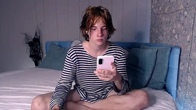 Snapshot of iwillfall chatting on 20, 9, 2025 iwillfall online show from 20, 9, 2025