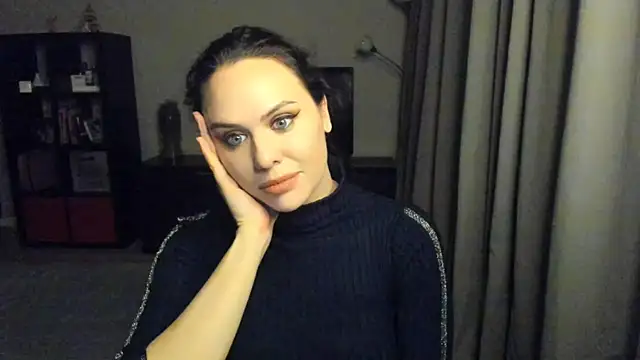 MollyCheiz online show from 10, 1, 2025