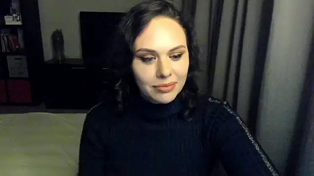 MollyCheiz online show from 2, 2, 2025