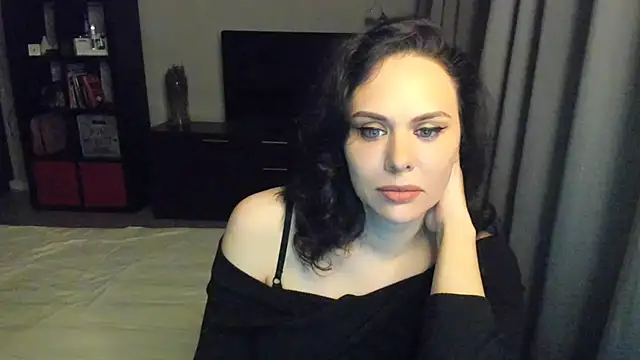 MollyCheiz online show from 3, 2, 2025