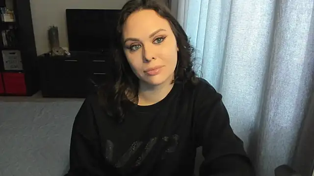 MollyCheiz online show from 19, 10, 2025