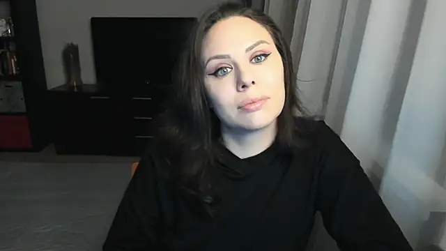 MollyCheiz online show from 17, 11, 2025