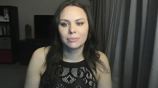 MollyCheiz online show from 7, 4, 2026