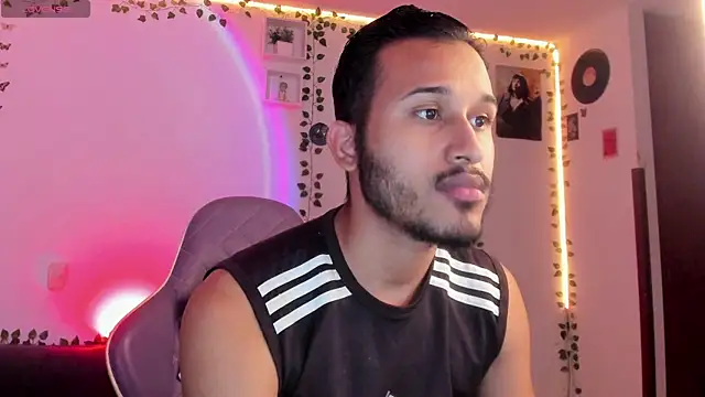 Raf brunette online show from 27, 1, 2025