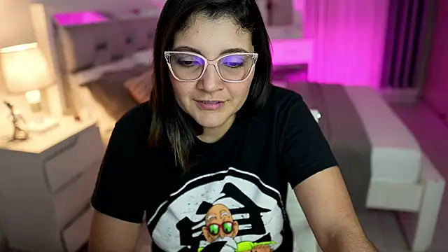Snapshot of Camilaa_bueno chatting on 11, 2, 2025 Camilaa bueno online show from 11, 2, 2025