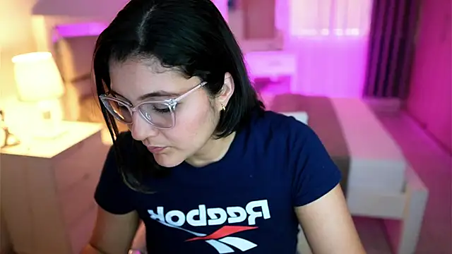 Snapshot of Camilaa_bueno chatting on 10, 3, 2025 Camilaa bueno online show from 10, 3, 2025