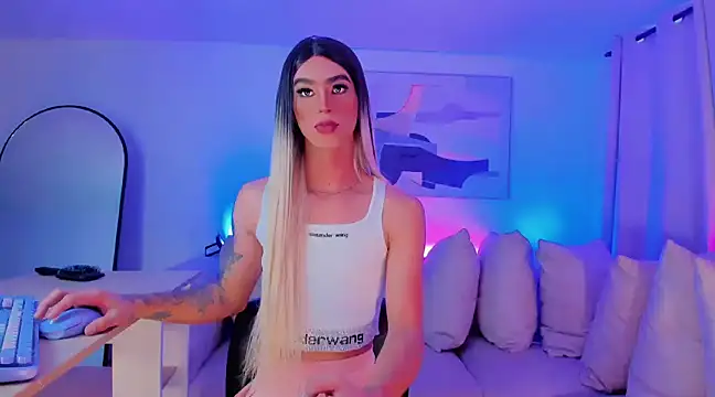 Ashley Reminton online show from 4, 1, 2025