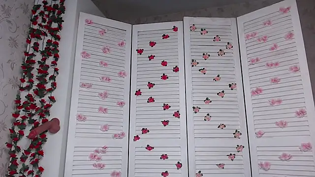 Snapshot of sofiaa_here chatting on 25, 11, 2025 sofiaa here online show from 25, 11, 2025