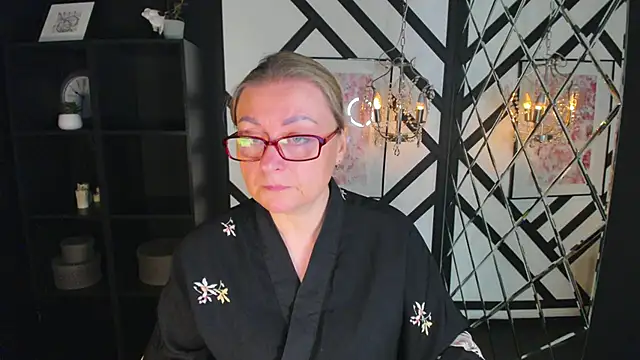 AlexandraKind online show from 3, 10, 2025