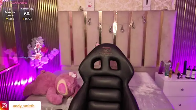 Snapshot of Andy_tay1 chatting on 24, 11, 2025 Andy tay1 online show from 24, 11, 2025