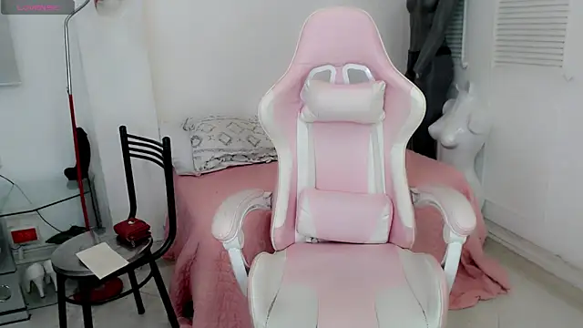 elly willis online show from 21, 1, 2025