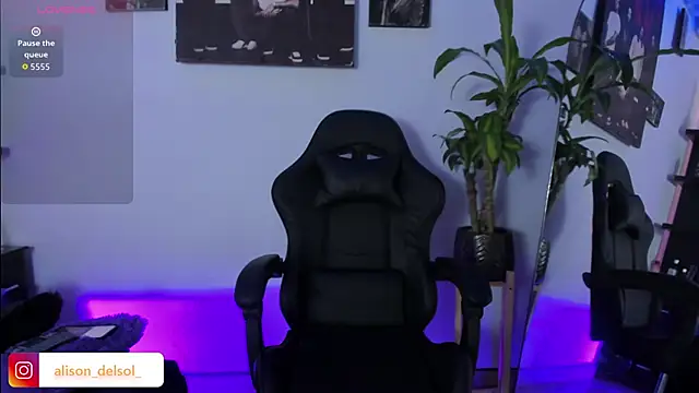 Snapshot of Alisson_Wynter chatting on 21, 9, 2025 Alisson Wynter online show from 21, 9, 2025