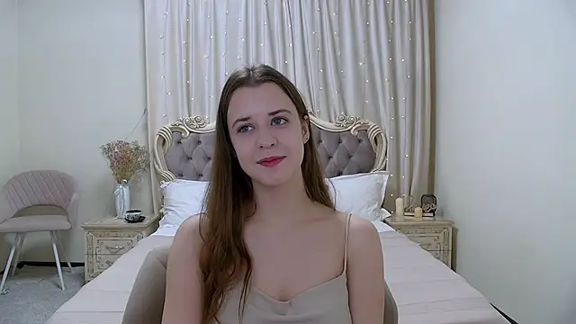 AgataAisitt online show from 2, 2, 2025