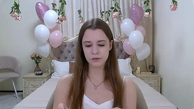 AgataAisitt online show from 10, 2, 2025