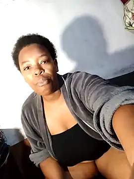 curvyloneah75 online show from 18, 2, 2025