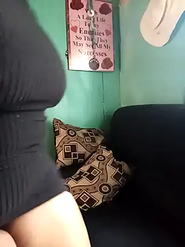 curvyloneah75 online show from 20, 2, 2025