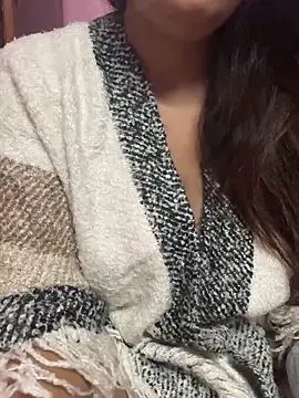 Snapshot of _nishalove19 chatting on 17, 12, 2025 nishalove19 online show from 17, 12, 2025