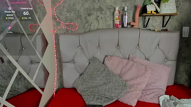 Snapshot of Megan_sophia2 chatting on 11, 9, 2025 Megan sophia2 online show from 11, 9, 2025